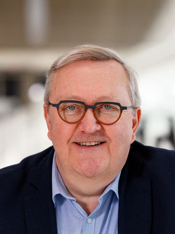 Interview with Prof. Hugo de Bruyn